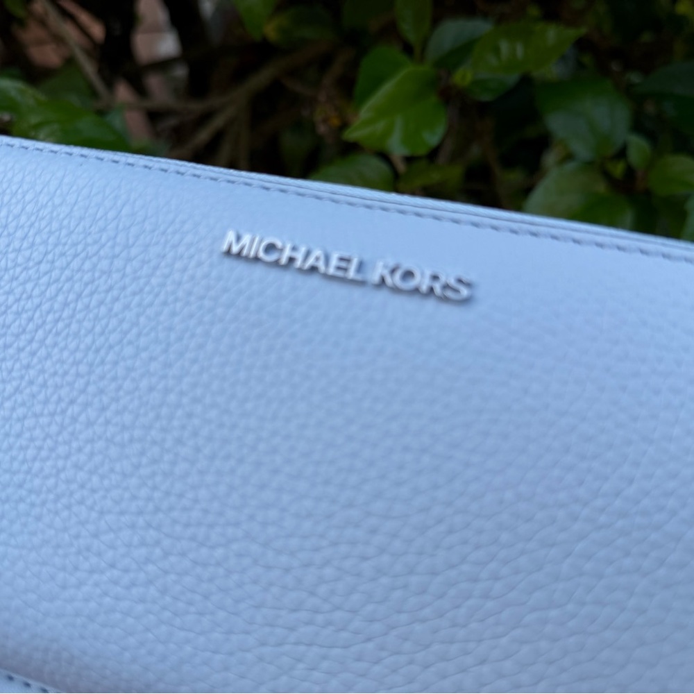 Michael Kors Jet Set Travel LG Continental Wallet Wristlet Pale Ocean - Picture 11 of 14